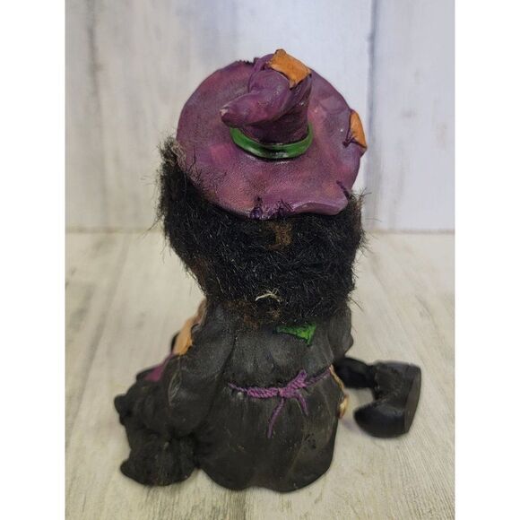 Halloween spooky Hollow sitting witch feet dangle potion frog - Picture 9 of 11